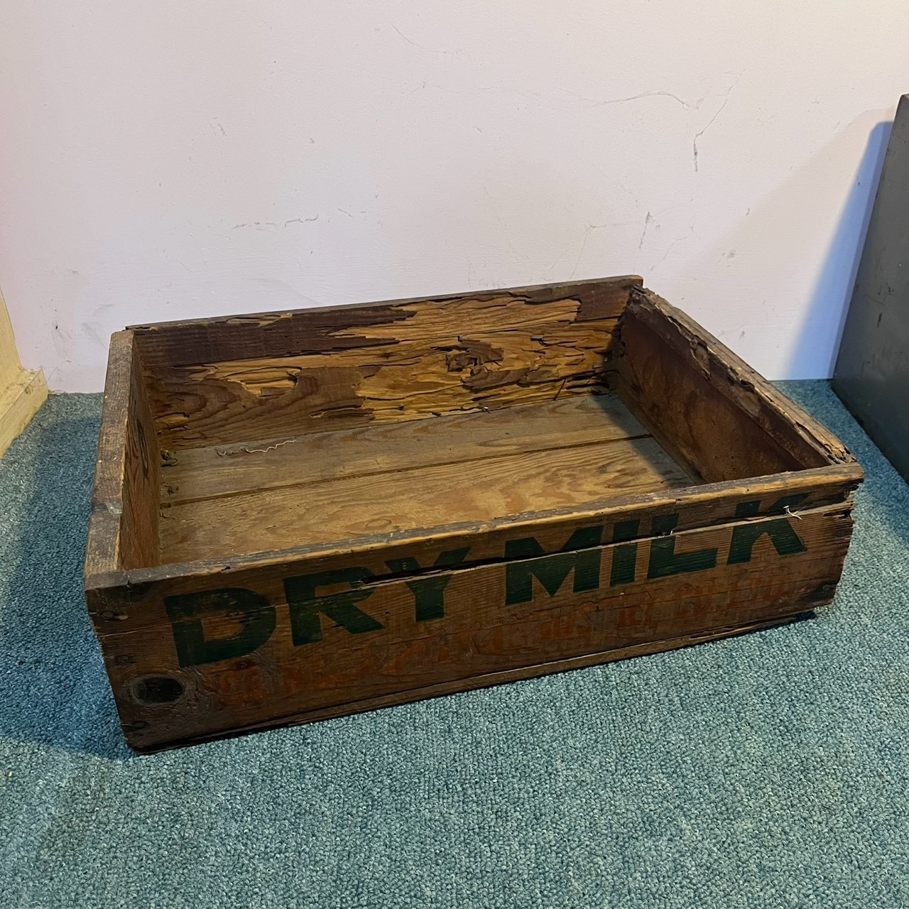 Japanese dry milk can box 日本奶粉木箱